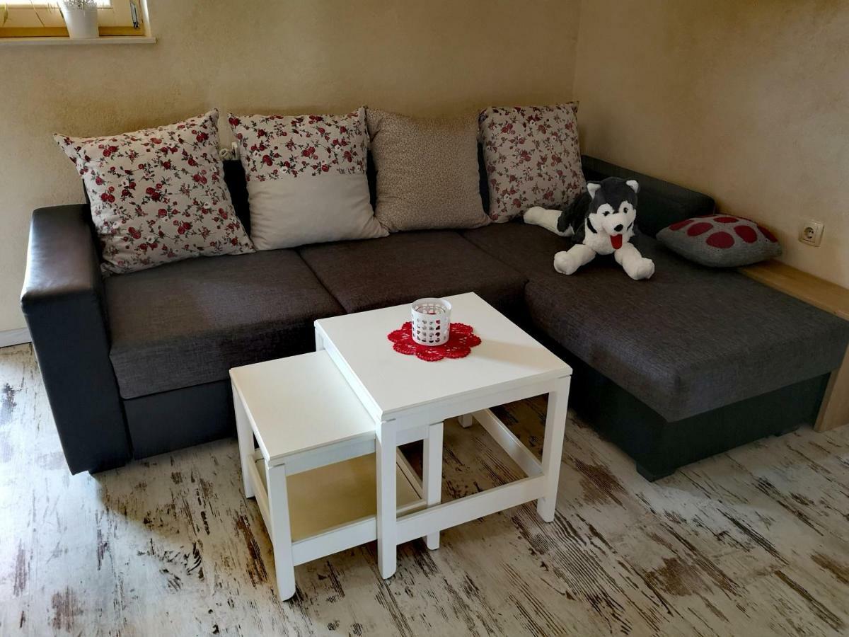 Apartma Obrh Шмарьешке-Топлице Экстерьер фото